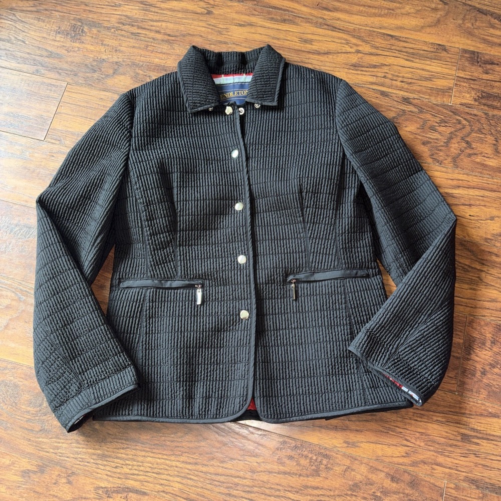 Pendleton Jacket Womens Quilted Black Plaid Lined Small BLack